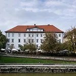 Apartment Breg - Old Town River
